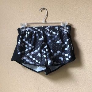 Nike Running Shorts Youth Size Medium